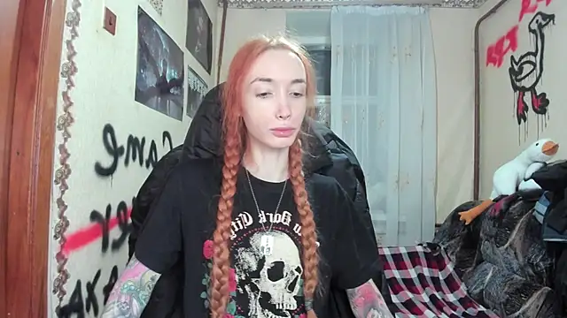 Snapshot of Roxy_Silver chatting on December 4, 2024, 6:39 pm Roxy Silver online show from December 4, 2024, 6:39 pm