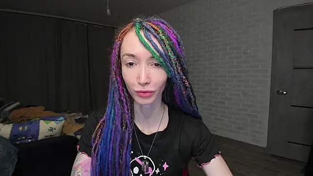 Snapshot of Roxy_Silver chatting on December 19, 2024, 10:00 pm Roxy Silver online show from December 19, 2024, 10:00 pm