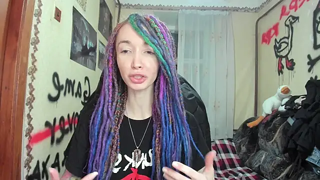 Snapshot of Roxy_Silver chatting on December 20, 2024, 8:01 pm Roxy Silver online show from December 20, 2024, 8:01 pm