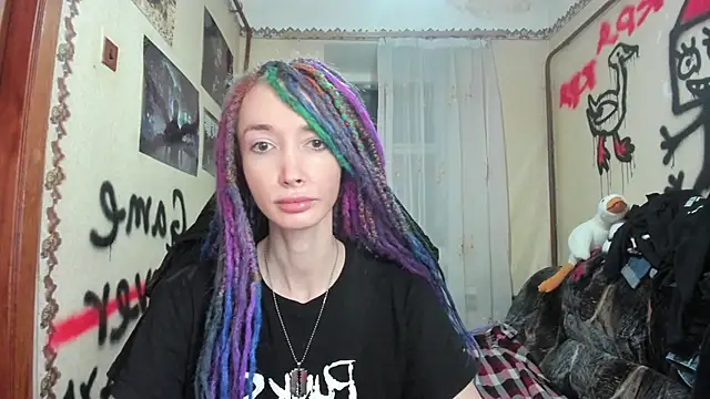 Snapshot of Roxy_Silver chatting on December 31, 2024, 12:11 am Roxy Silver online show from December 31, 2024, 12:11 am