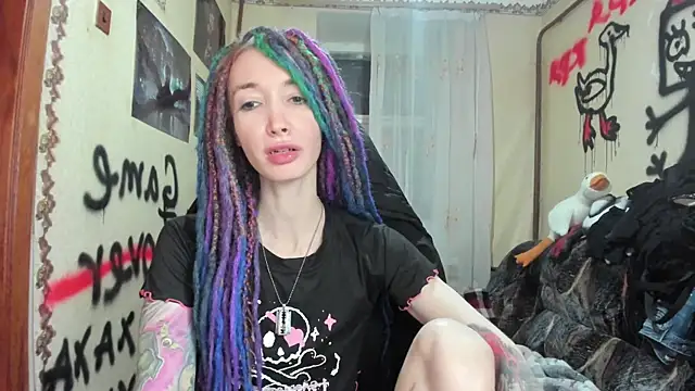Snapshot of Roxy_Silver chatting on January 14, 2025, 10:12 pm Roxy Silver online show from January 14, 2025, 10:12 pm