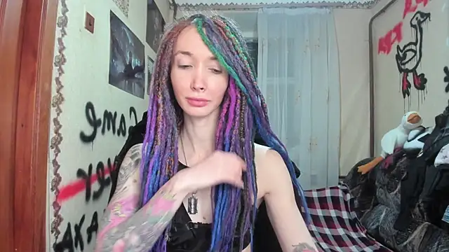 Snapshot of Roxy_Silver chatting on January 24, 2025, 8:32 pm Roxy Silver online show from January 24, 2025, 8:32 pm