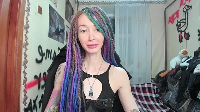 Snapshot of Roxy_Silver chatting on January 24, 2025, 11:34 pm Roxy Silver online show from January 24, 2025, 11:34 pm