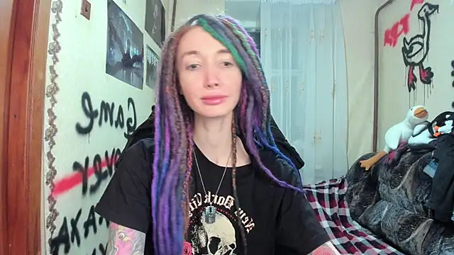 Snapshot of Roxy_Silver chatting on February 9, 2025, 9:06 pm Roxy Silver online show from February 9, 2025, 9:06 pm