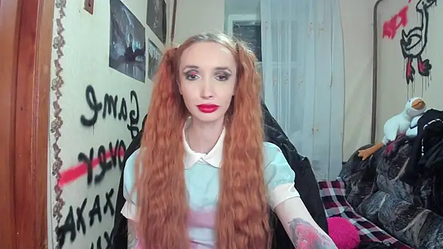Snapshot of Roxy_Silver chatting on February 24, 2025, 12:09 am Roxy Silver online show from February 24, 2025, 12:09 am