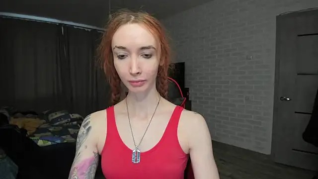 Snapshot of Roxy_Silver chatting on February 25, 2025, 4:57 am Roxy Silver online show from February 25, 2025, 4:57 am