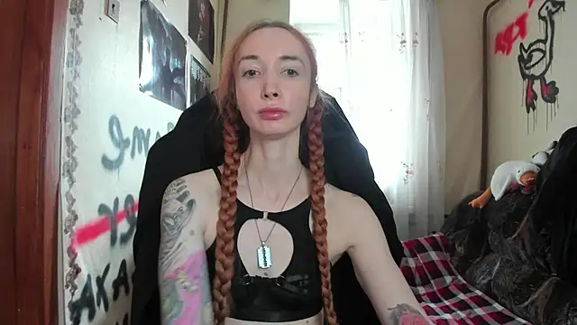 Snapshot of Roxy_Silver chatting on March 1, 2025, 10:45 am Roxy Silver online show from March 1, 2025, 10:45 am