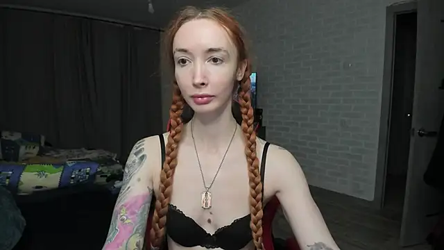 Snapshot of Roxy_Silver chatting on March 4, 2025, 7:22 pm Roxy Silver online show from March 4, 2025, 7:22 pm