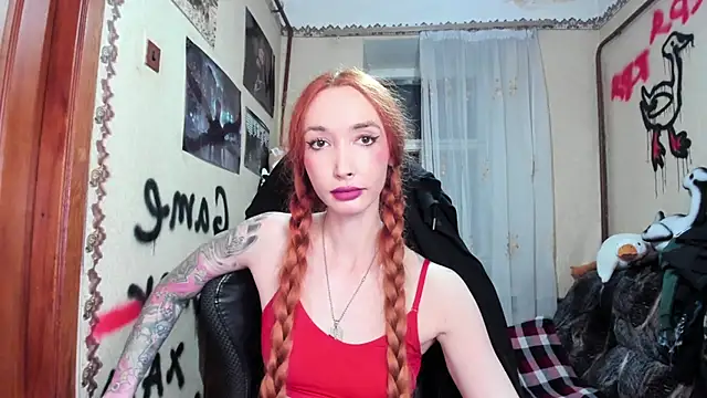 Snapshot of Roxy_Silver chatting on September 8, 2025, 9:03 pm Roxy Silver online show from September 8, 2025, 9:03 pm