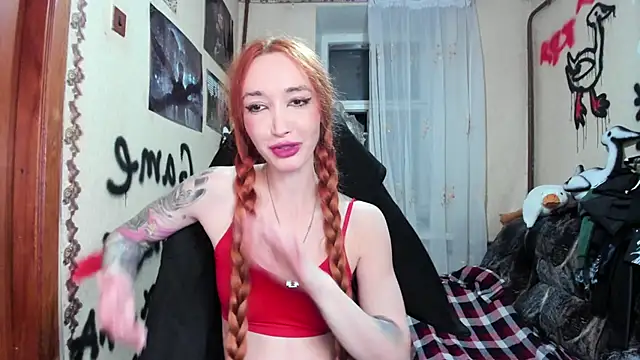 Snapshot of Roxy_Silver chatting on September 9, 2025, 10:20 pm Roxy Silver online show from September 9, 2025, 10:20 pm