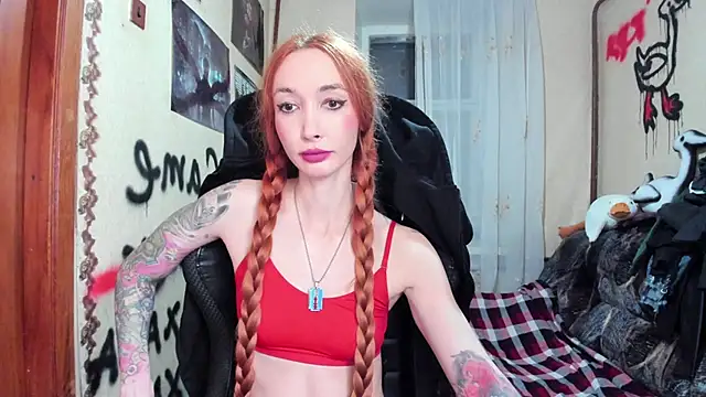Snapshot of Roxy_Silver chatting on September 15, 2025, 8:31 pm Roxy Silver online show from September 15, 2025, 8:31 pm