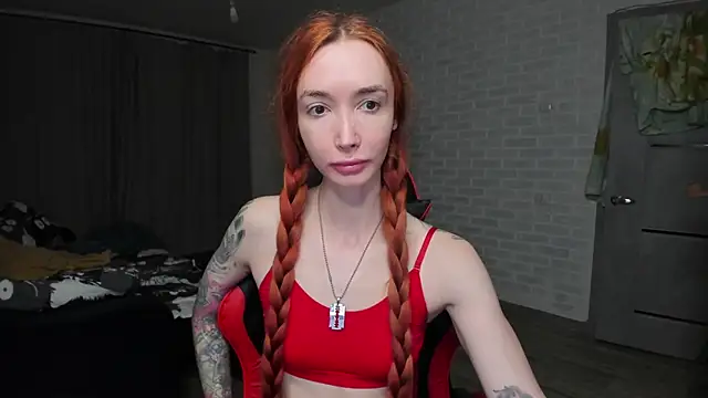 Roxy Silver online show from October 7, 2025, 2:47 pm