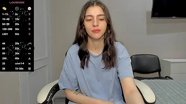 broosnica1 online show from November 13, 2025, 8:46 am