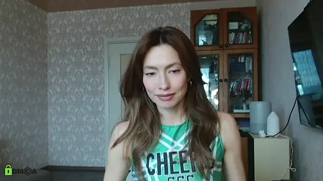 Snapshot of alicia_spicy chatting on October 17, 2025, 6:49 am alicia spicy online show from October 17, 2025, 6:49 am