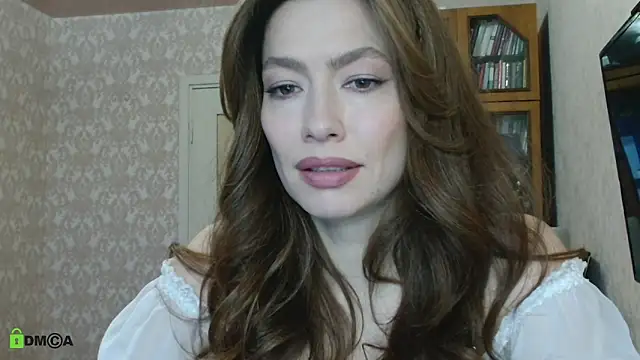 alicia spicy online show from February 3, 2026, 4:21 am