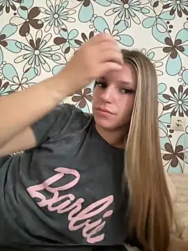 adel secret online show from September 11, 2025, 8:03 am