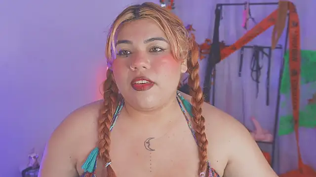 Samanta cutee online show from November 1, 2025, 12:40 pm