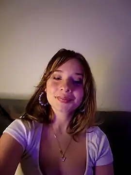 Snapshot of Sophy_Bunny chatting on March 6, 2025, 8:27 pm Sophy Bunny online show from March 6, 2025, 8:27 pm