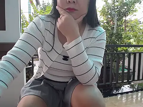 Nanaly Sweet online show from November 1, 2025, 12:23 am