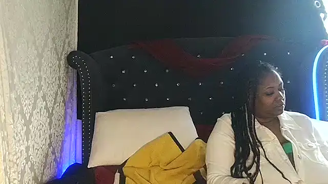 Snapshot of msyvette1970@xh chatting on December 6, 2024, 4:06 pm msyvette1970xh online show from December 6, 2024, 4:06 pm