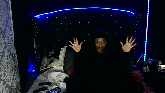 Snapshot of msyvette1970@xh chatting on February 2, 2025, 3:07 pm msyvette1970xh online show from February 2, 2025, 3:07 pm