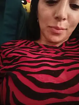 tiffani  love online show from May 25, 2026, 6:47 pm