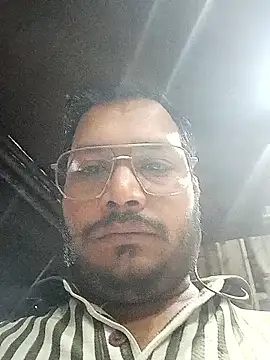 DeepakXxxR86 online show from May 6, 2026, 8:58 pm
