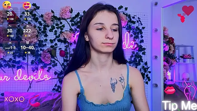 Snapshot of _Nika_Kik chatting on January 21, 2025, 11:56 am Nika Kik online show from January 21, 2025, 11:56 am