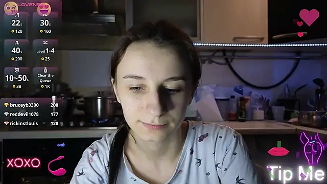 Snapshot of _Nika_Kik chatting on January 29, 2025, 7:32 pm Nika Kik online show from January 29, 2025, 7:32 pm