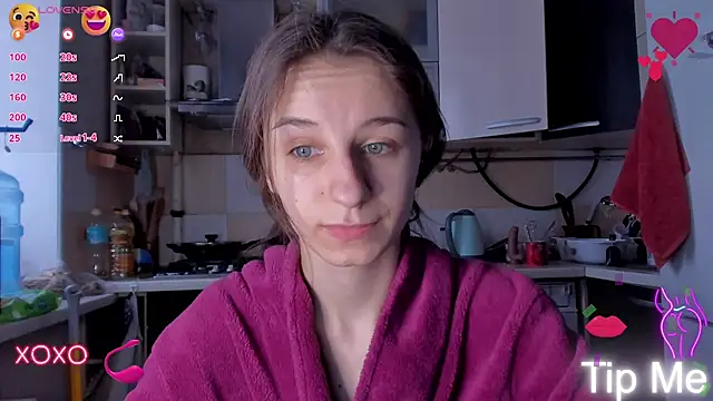 Snapshot of _Nika_Kik chatting on March 5, 2025, 11:49 am Nika Kik online show from March 5, 2025, 11:49 am