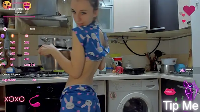 Snapshot of _Nika_Kik chatting on March 17, 2025, 4:54 pm Nika Kik online show from March 17, 2025, 4:54 pm