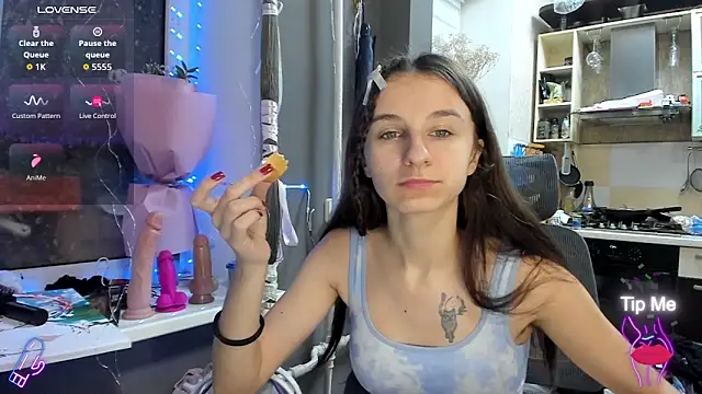  Nika Kik online show from November 28, 2025, 3:58 pm