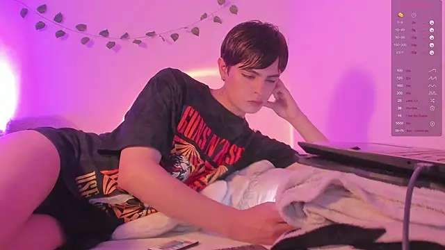 ianstar 599 online show from March 3, 2025, 11:03 pm