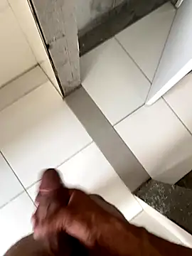 bahlix online show from October 4, 2025, 5:44 pm