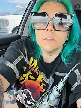 Snapshot of CherryBombBomb chatting on October 14, 2025, 6:09 pm CherryBombBomb online show from October 14, 2025, 6:09 pm