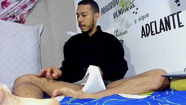 Aronxxs online show from January 15, 2026, 11:04 am