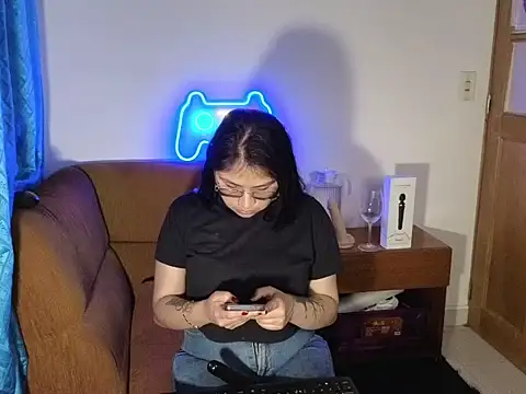 Caroll Luna online show from December 2, 2024, 1:25 am