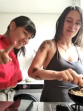 Caroll Luna online show from October 17, 2025, 7:38 pm