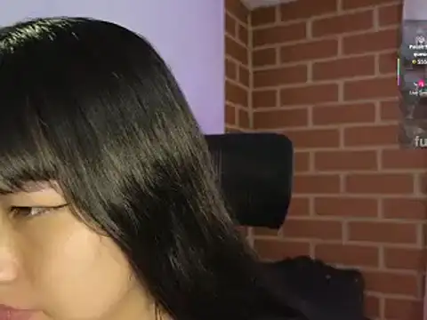 Caroll Luna online show from October 22, 2025, 9:03 pm