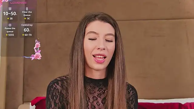 LunaWills  online show from December 10, 2024, 7:47 am