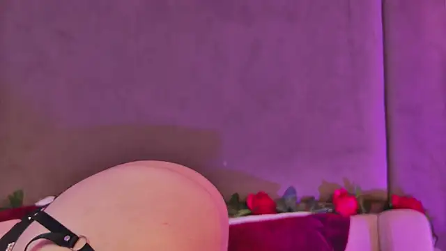 LunaWills  online show from February 27, 2025, 10:48 am