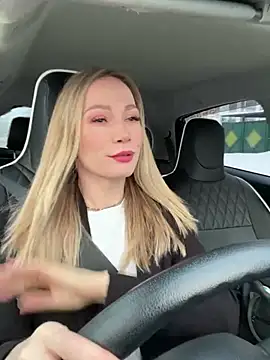 Snapshot of LavenderHot chatting on January 30, 2025, 3:11 am LavenderHot online show from January 30, 2025, 3:11 am