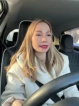 Snapshot of LavenderHot chatting on February 4, 2025, 8:13 am LavenderHot online show from February 4, 2025, 8:13 am