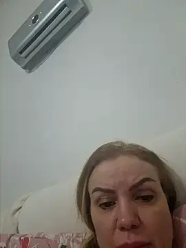 eva ragazzadolce online show from January 24, 2025, 5:31 am