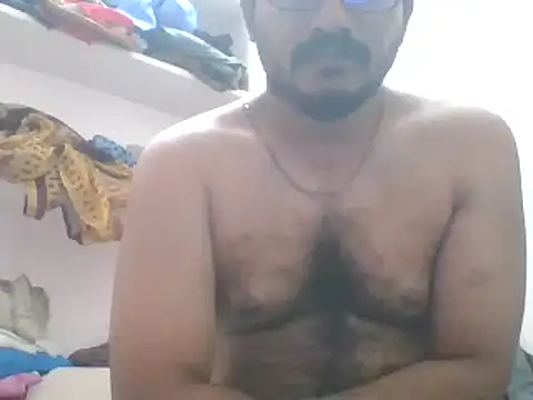 Snapshot of naughtymike0007 chatting on January 3, 2025, 12:43 am naughtymike0007 online show from January 3, 2025, 12:43 am