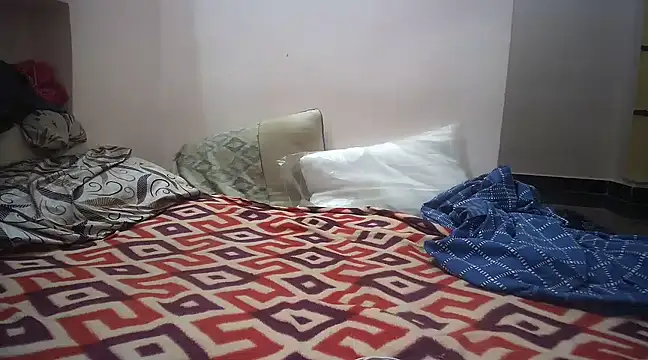 Snapshot of naughtymike0007 chatting on January 28, 2025, 12:05 am naughtymike0007 online show from January 28, 2025, 12:05 am
