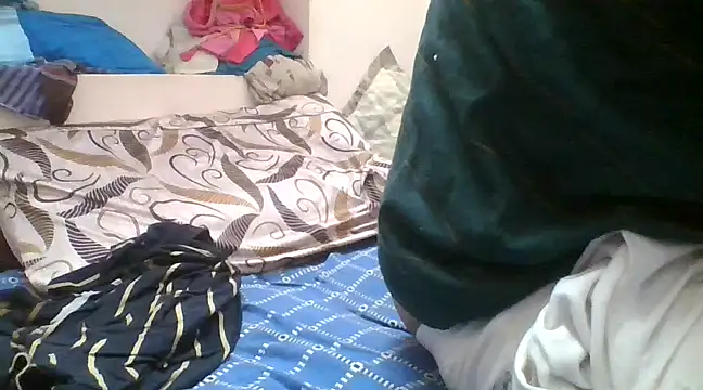 Snapshot of naughtymike0007 chatting on February 5, 2025, 2:29 am naughtymike0007 online show from February 5, 2025, 2:29 am