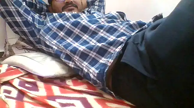 Snapshot of naughtymike0007 chatting on February 12, 2025, 7:55 am naughtymike0007 online show from February 12, 2025, 7:55 am