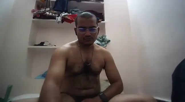 Snapshot of naughtymike0007 chatting on February 28, 2025, 10:50 pm naughtymike0007 online show from February 28, 2025, 10:50 pm