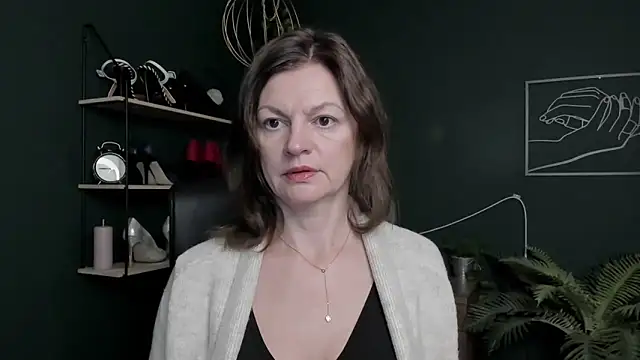 VivianWILD online show from October 29, 2025, 7:32 am